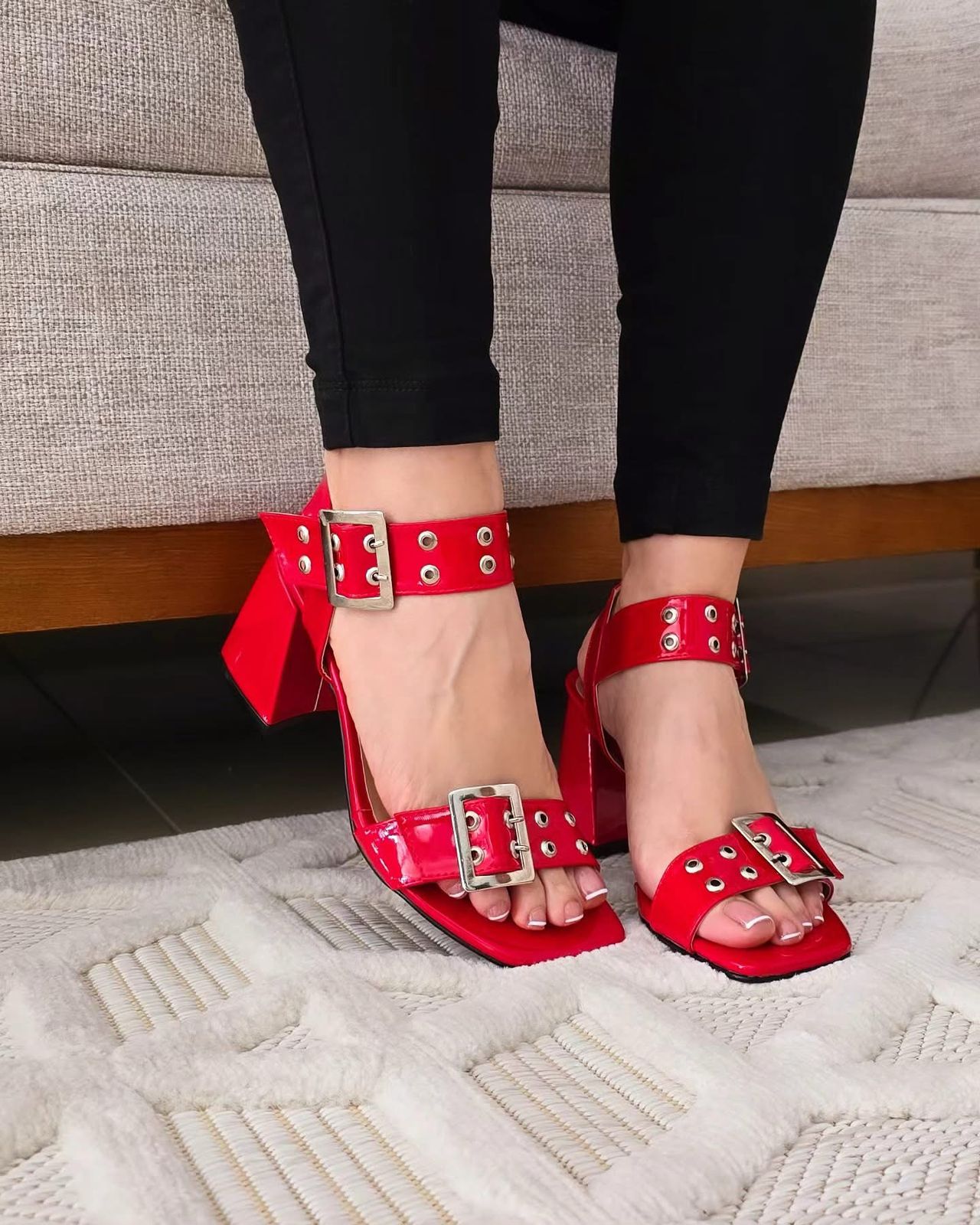 Marianna Tacón Charol Rojo