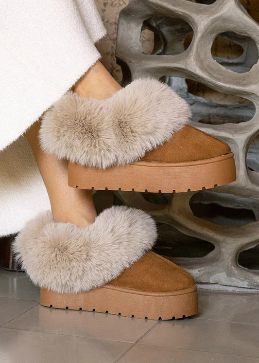 Chloe Bota Pantunfla Camel