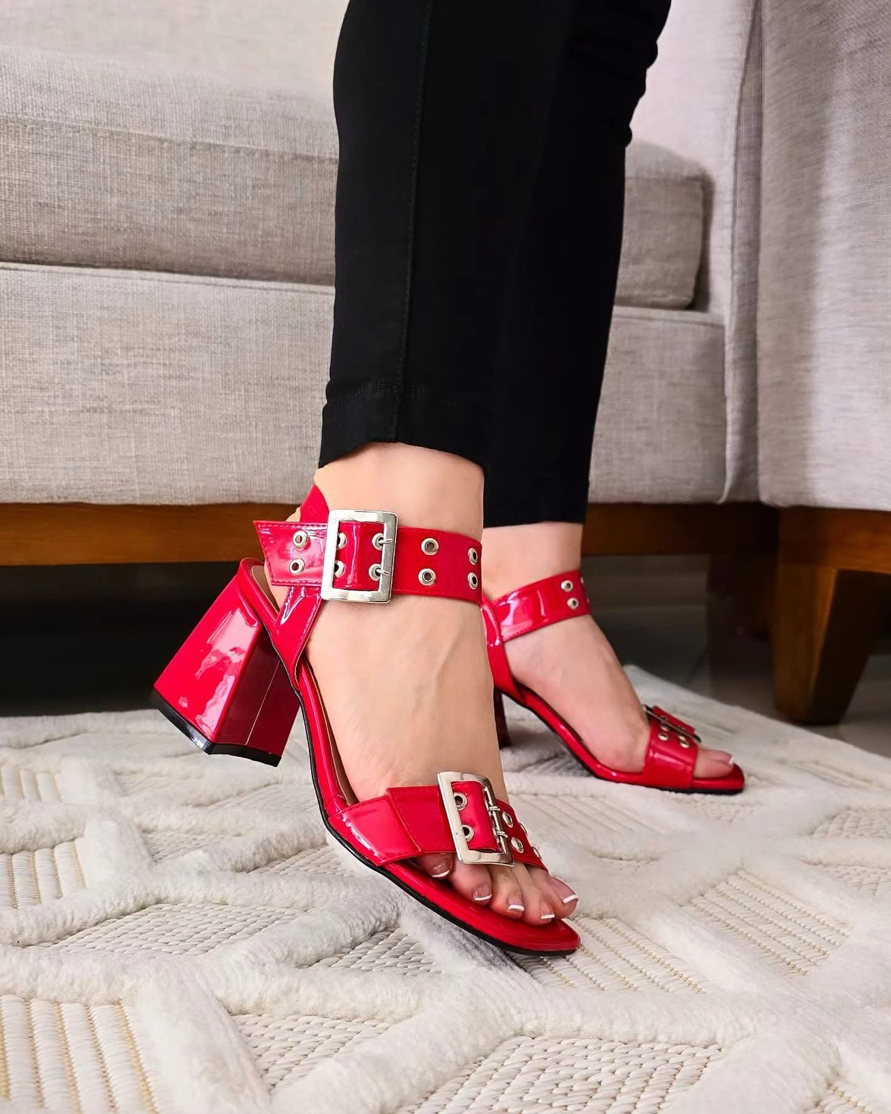 Marianna Tacón Charol Rojo